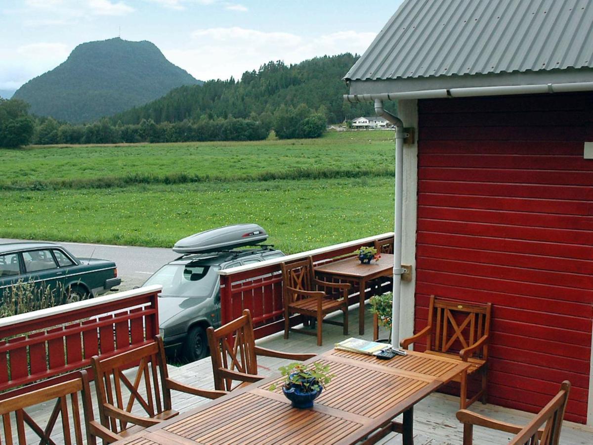 Three-Bedroom Holiday Home In Isfjorden Torvik 部屋 写真