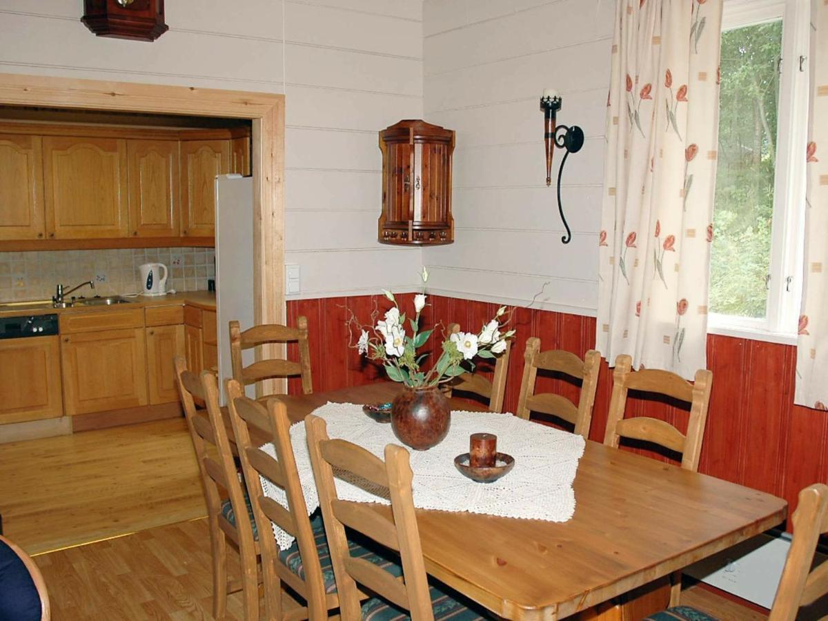 Three-Bedroom Holiday Home In Isfjorden Torvik エクステリア 写真